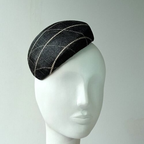 Černý fascinátor letní károvaný